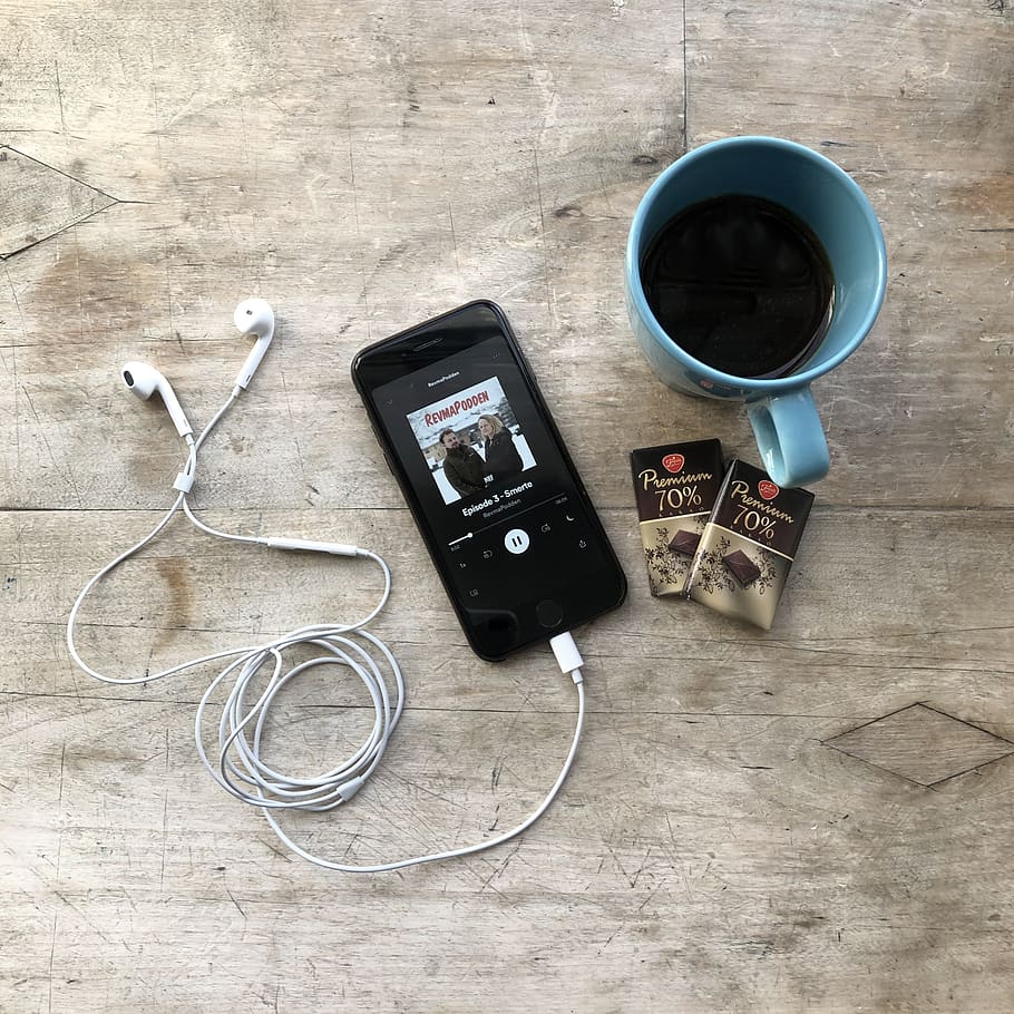 podcast, coffee, chocolate, cup, mug, delicious, iphone, headphones, wooden table, wood