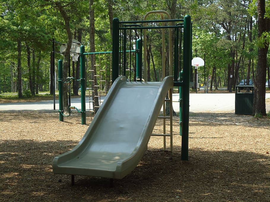 slide, anak-anak, taman bermain, pohon, tanaman, alam, hari, taman, taman-ruang buatan manusia, tanah