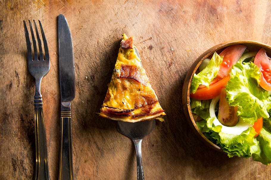 pizza, slice, salad, food, snack, serve, bowl, fork, knife, lettuce