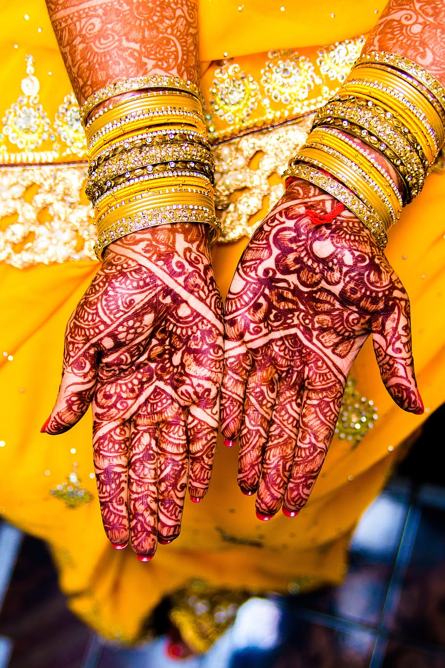 mehendi, gelang, pernikahan, perhiasan, saree, emas, budaya, India, kemewahan, perayaan