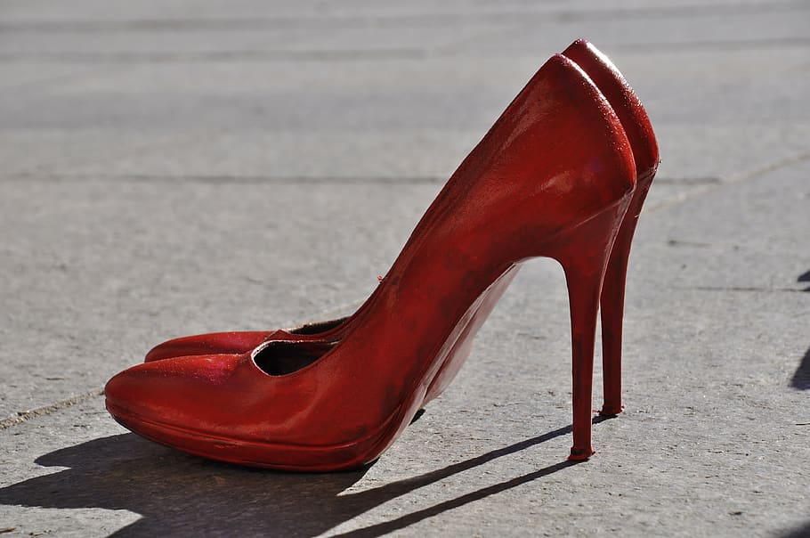 violência mulheres, sapato vermelho, símbolo, simbólico, dignidade, direitos humanos, vermelho, sapato, sapatos de salto alto, moda