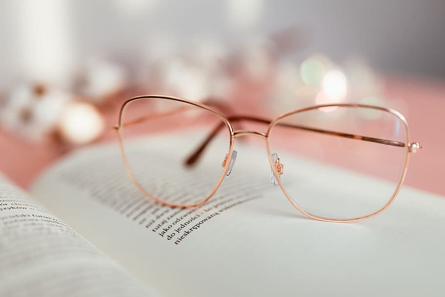terbuka, buku, pink, latar belakang, membaca, kacamata, belajar, backgound merah muda, feminin, close-up