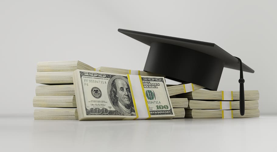 How to Pay for College in the USA: 8 Tips