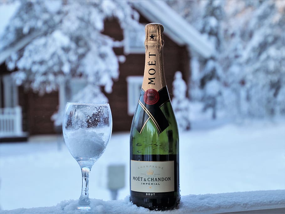 champagne, wine, sparkling, cold, winter, frost, green glass, bottle, alcohol, wineglass