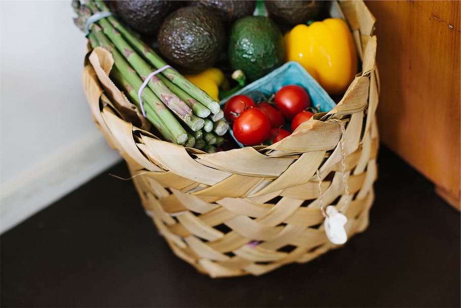 basket, groceries, vegetables, fruits, food, asparagus, tomatoes, peppers, avocados, food and drink
